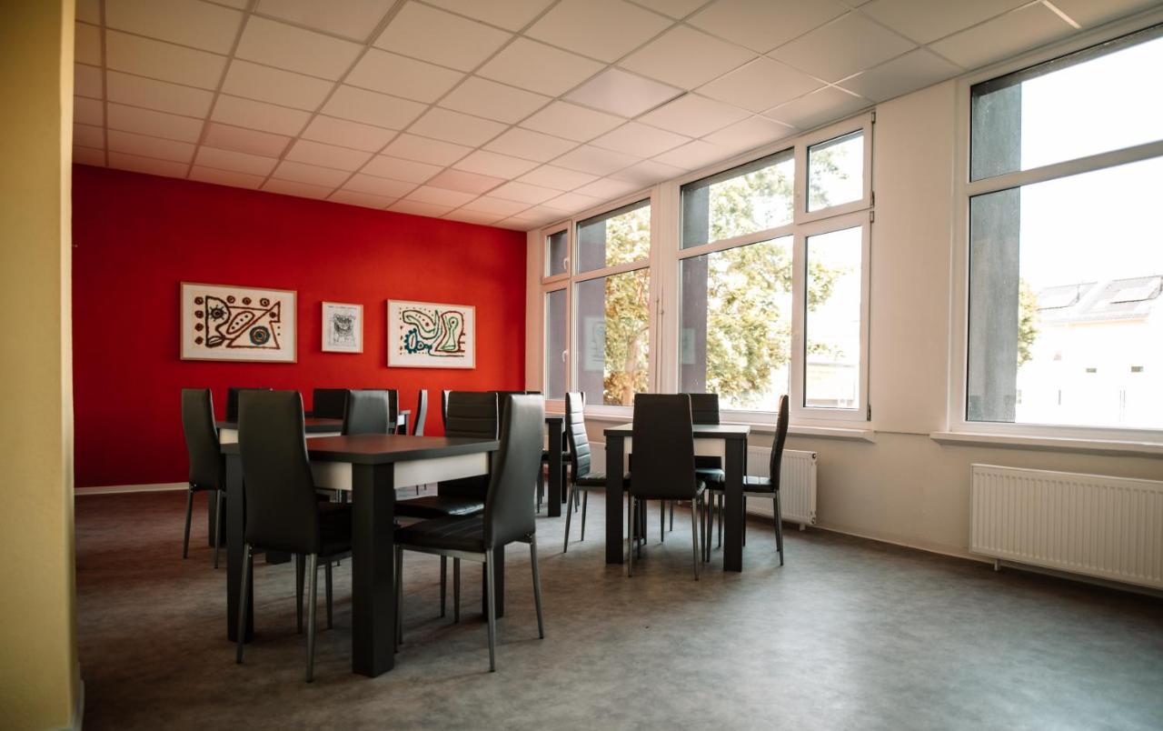 Doppel- oder Zweibettzimmer